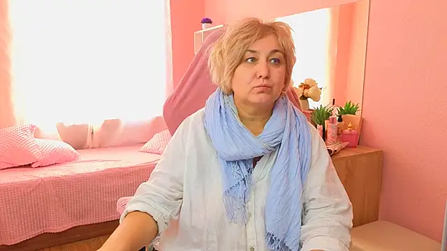 Marta Wils online show from October 2025 02:11:02 AM