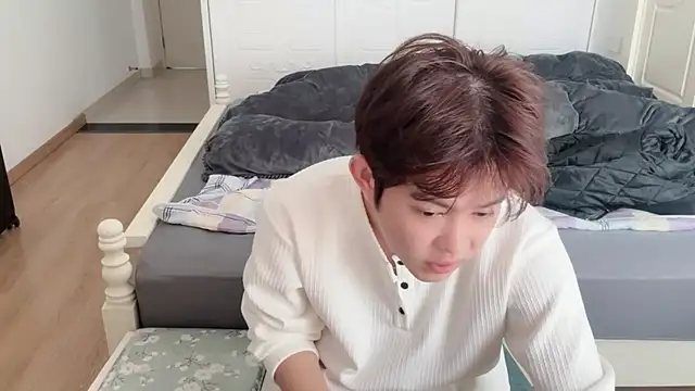 Snapshot of xlong00099 chatting on November 2025 02:33:02 AM xlong00099 online show from November 2025 02:33:02 AM