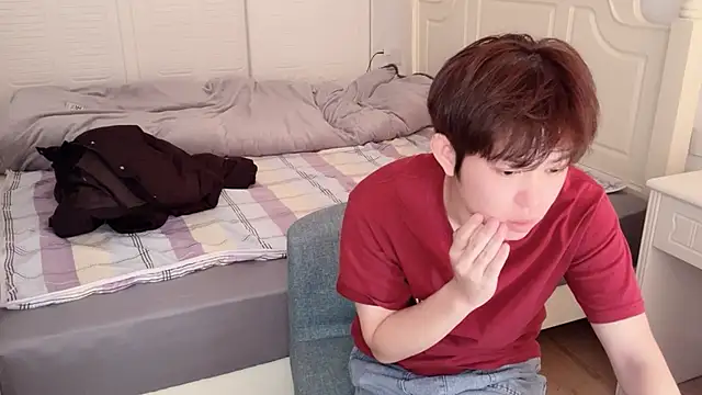 Snapshot of xlong00099 chatting on December 2025 05:37:02 AM xlong00099 online show from December 2025 05:37:02 AM