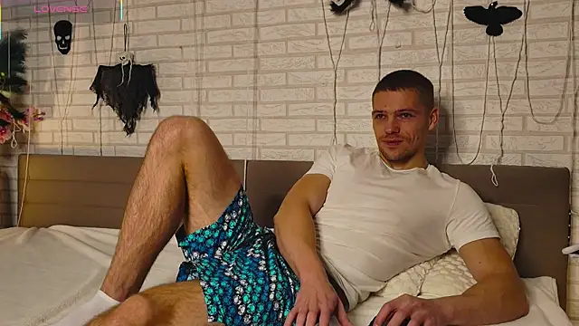 GarettVoss online show from October 2025 06:26:01 AM