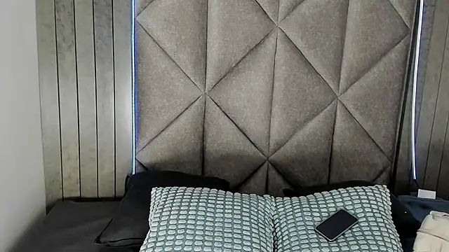 Snapshot of KeendraFox_ chatting on September 2025 07:19:02 PM KeendraFox online show from September 2025 07:19:02 PM