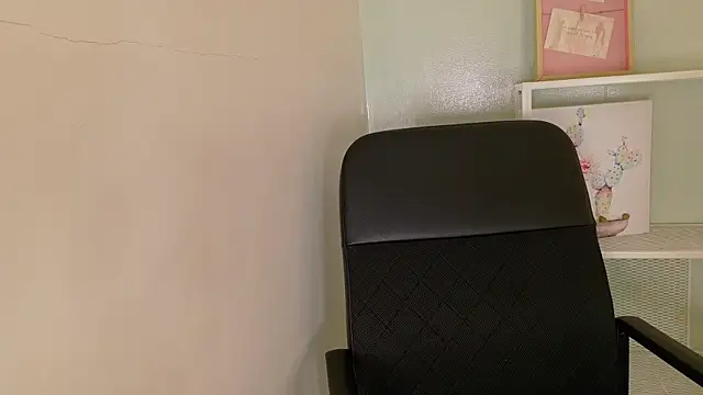 Snapshot of KeendraFox_ chatting on October 2025 10:22:02 AM KeendraFox online show from October 2025 10:22:02 AM