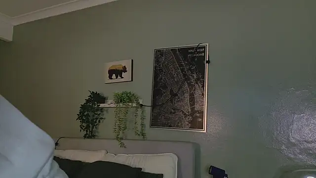 Snapshot of KeendraFox_ chatting on October 2025 10:19:02 AM KeendraFox online show from October 2025 10:19:02 AM