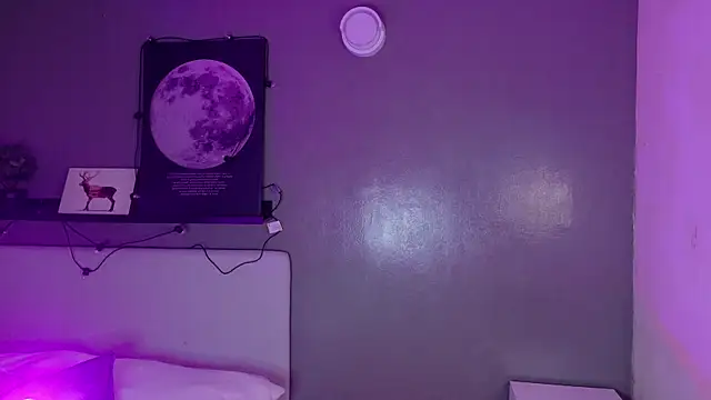 Snapshot of KeendraFox_ chatting on December 2025 11:27:02 AM KeendraFox online show from December 2025 11:27:02 AM