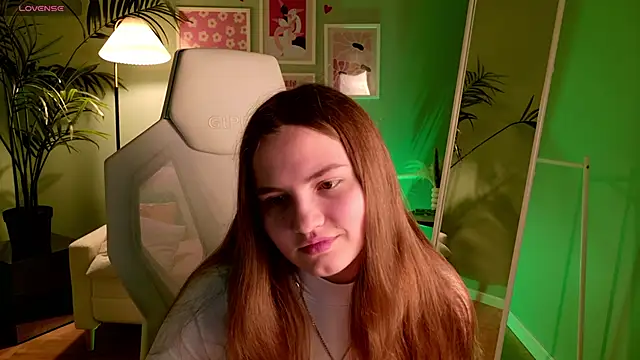 Evii Stich online show from September 2025 05:57:02 AM