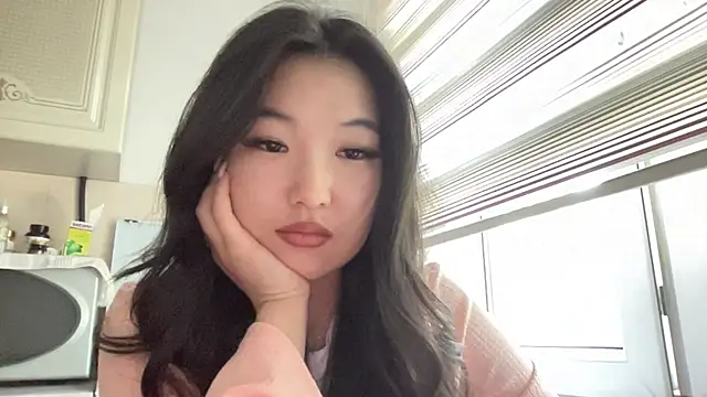 EmmaLeexth online show from April 2026 04:19:01 AM