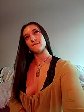 laradoom online show from September 2025 04:09:05 PM