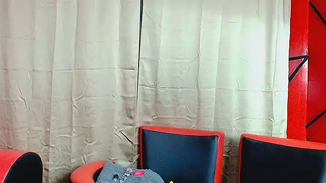 Selenegomezz online show from January 2026 08:21:01 PM