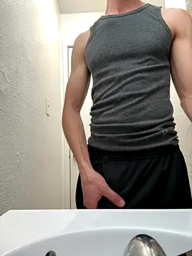 Snapshot of gymratforyouu chatting on September 2025 06:28:02 AM gymratforyouu online show from September 2025 06:28:02 AM