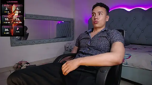 Andrew Thomas  online show from November 2025 02:34:01 AM