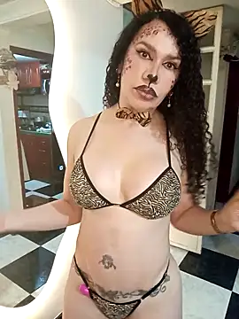 Snapshot of Lina_444 chatting on October 2025 10:33:02 PM Lina 444 online show from October 2025 10:33:02 PM