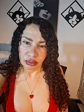 Lina 444 online show from April 2026 01:33:01 AM