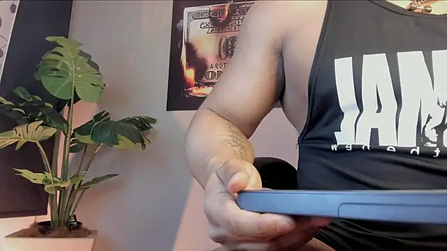 chrizmacgregor online show from December 2025 12:59:02 AM