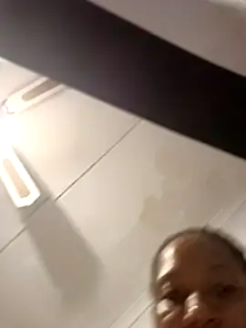 Snapshot of Amarachii chatting on November 2025 04:20:01 PM Amarachii online show from November 2025 04:20:01 PM