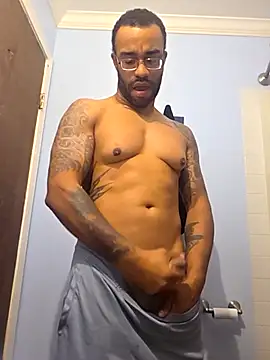 Snapshot of Justahungdad chatting on October 2025 02:12:01 PM Justahungdad online show from October 2025 02:12:01 PM