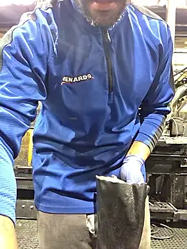 Justahungdad online show from December 2025 02:00:01 PM