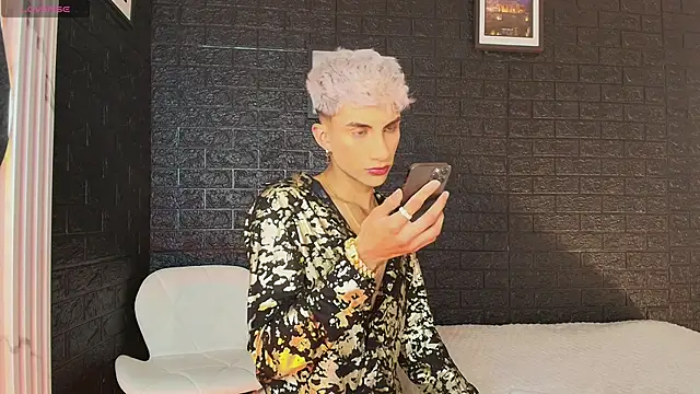 Erick Velveth online show from October 2025 05:27:02 AM