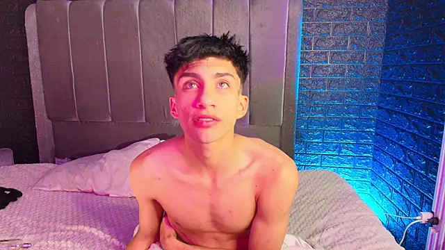 Erick Velveth online show from November 2025 05:29:01 AM