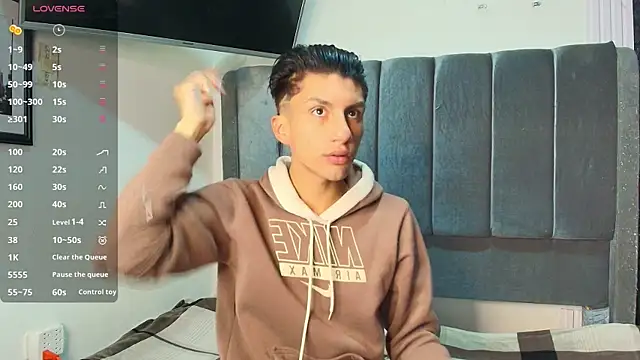 Erick Velveth online show from April 2026 06:44:02 AM