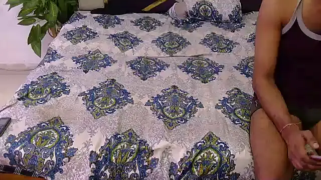 Lovelyy-couple online show from February 2026 05:01:02 AM