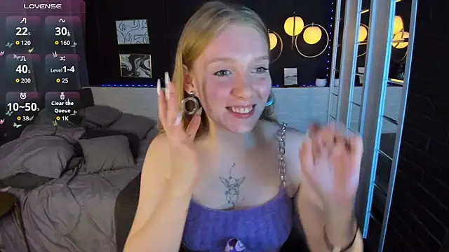 Snapshot of Layla_Glam chatting on September 2025 01:35:01 PM Layla Glam online show from September 2025 01:35:01 PM