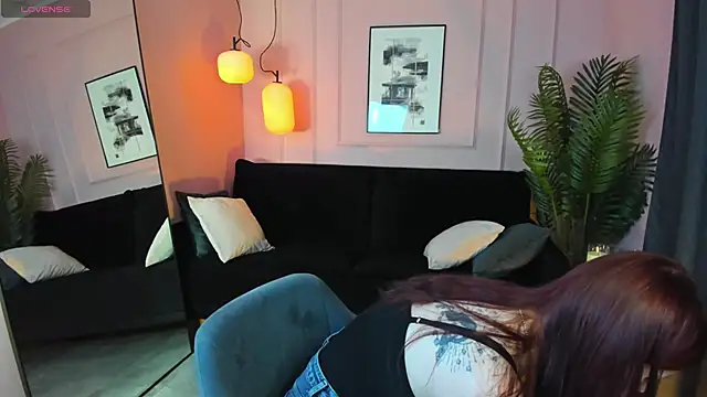 Snapshot of Layla_Glam chatting on October 2025 01:34:01 PM Layla Glam online show from October 2025 01:34:01 PM