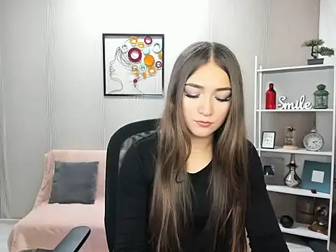 EllaClarke online show from November 2025 12:19:02 PM