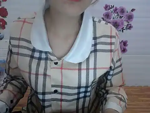 Hannie 26 online show from November 2025 02:01:01 PM