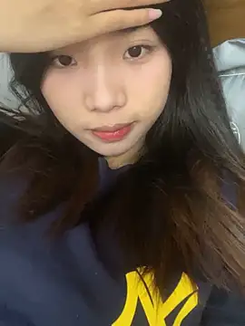 Snapshot of -Tania- chatting on October 2025 06:26:02 AM -Tania- online show from October 2025 06:26:02 AM