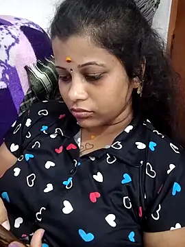 sweetqueen143 online show from June 2026 08:05:02 AM