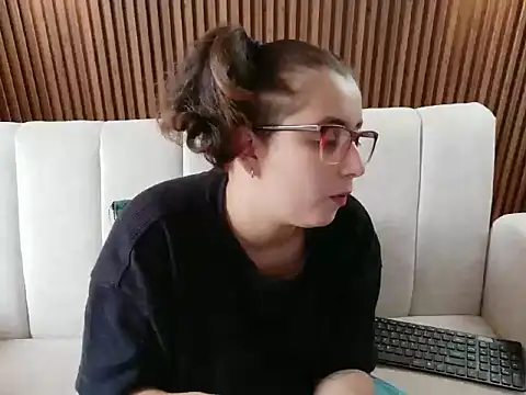 dirty feelena online show from December 2025 07:53:02 PM