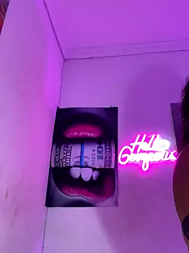 becca wilsson online show from November 2025 10:15:01 AM