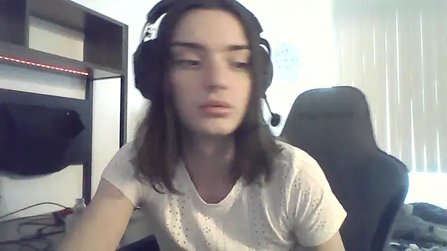 Luna Samosienko online show from October 2025 12:44:02 PM