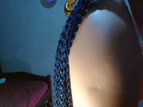 Snapshot of MelissaTommy chatting on October 2025 07:24:01 PM MelissaTommy online show from October 2025 07:24:01 PM