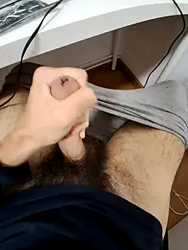 Snapshot of mecumming2 chatting on September 2025 10:27:01 AM mecumming2 online show from September 2025 10:27:01 AM