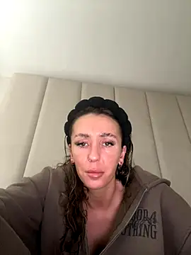 Scotishminx25 online show from October 2025 02:15:01 PM