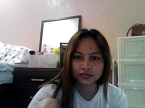 Snapshot of Amarrahlyn chatting on May 2026 10:48:02 PM Amarrahlyn online show from May 2026 10:48:02 PM