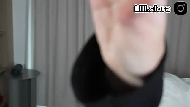 Snapshot of Peachxlush chatting on February 2026 02:02:01 PM Peachxlush online show from February 2026 02:02:01 PM