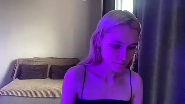 TwinedPeril online show from November 2025 07:07:01 AM