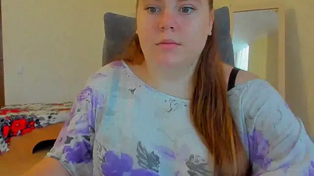 Snapshot of Liza-Mendez chatting on November 2025 06:01:02 AM Liza-Mendez online show from November 2025 06:01:02 AM