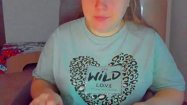 Snapshot of Liza-Mendez chatting on November 2025 06:13:01 AM Liza-Mendez online show from November 2025 06:13:01 AM