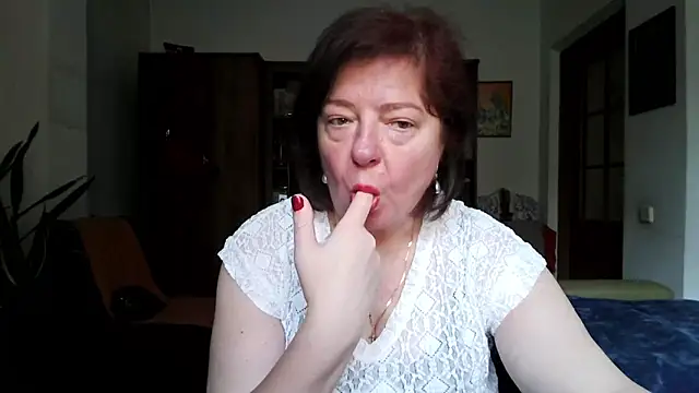 Snapshot of Violet_Pulse chatting on June 2026 09:14:01 AM Violet Pulse online show from June 2026 09:14:01 AM