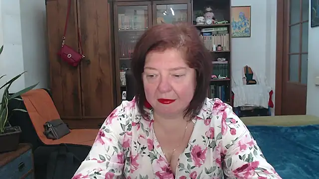 Snapshot of Violet_Pulse chatting on June 2026 07:19:01 PM Violet Pulse online show from June 2026 07:19:01 PM