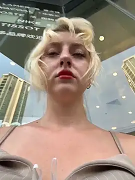 RonnieKiss online show from February 2026 10:03:02 AM