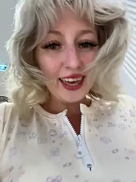 RonnieKiss online show from April 2026 11:41:02 AM