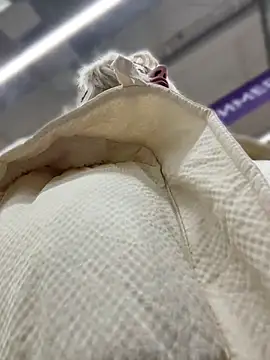 RonnieKiss online show from April 2026 10:14:02 AM