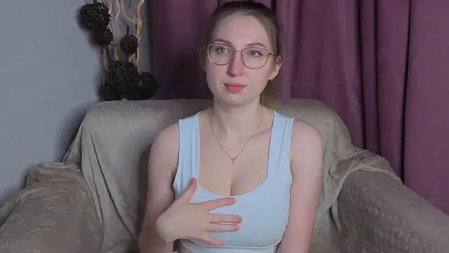 DaliaRadtke online show from November 2025 06:19:02 PM