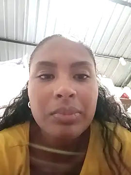 Snapshot of _Canella_ chatting on September 2025 02:38:01 AM Canella online show from September 2025 02:38:01 AM