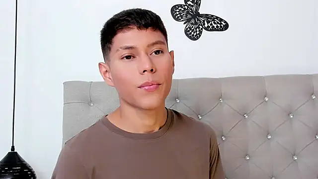 Snapshot of Little_liam chatting on October 2025 07:27:02 PM Little liam online show from October 2025 07:27:02 PM