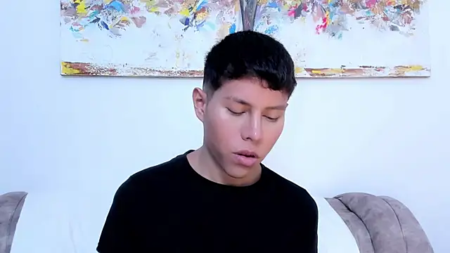 Snapshot of Little_liam chatting on November 2025 07:57:01 PM Little liam online show from November 2025 07:57:01 PM